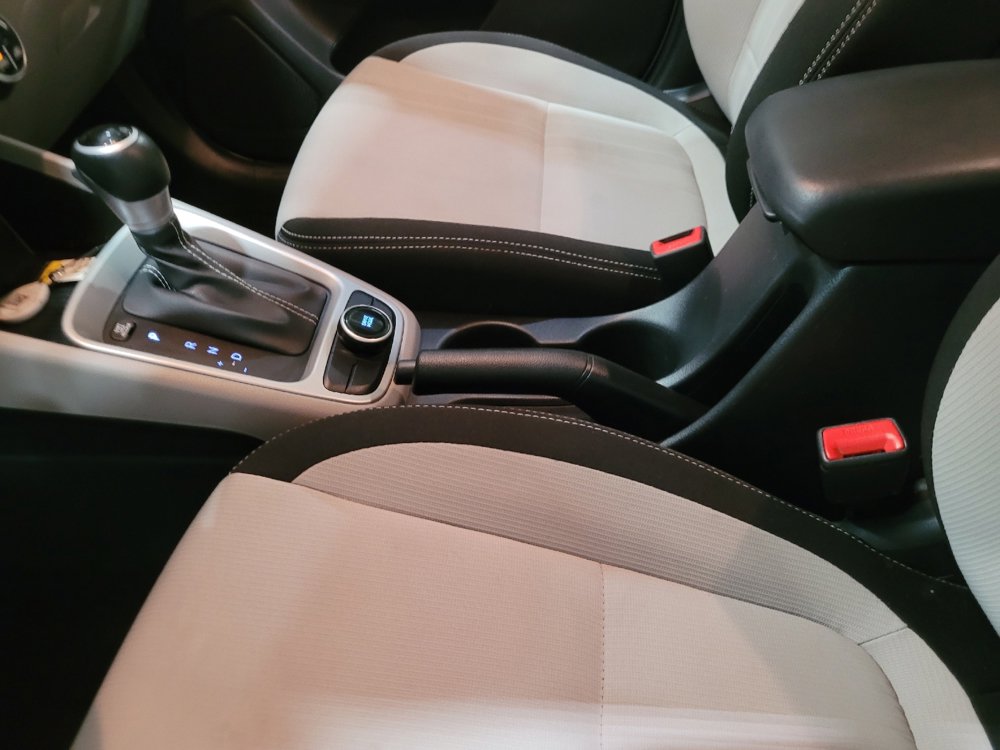 Used 2023 Hyundai Venue SEL image 26