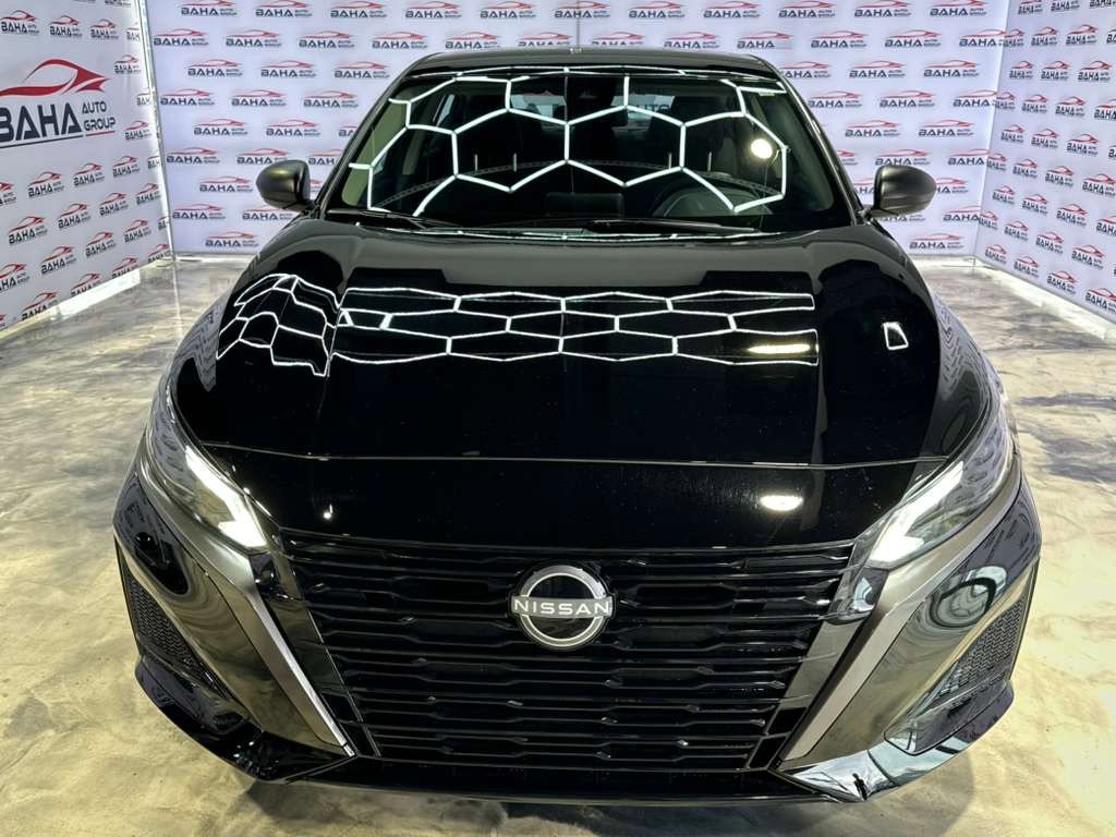 Used 2026 Nissan Altima 2.5 SV FWD image 3