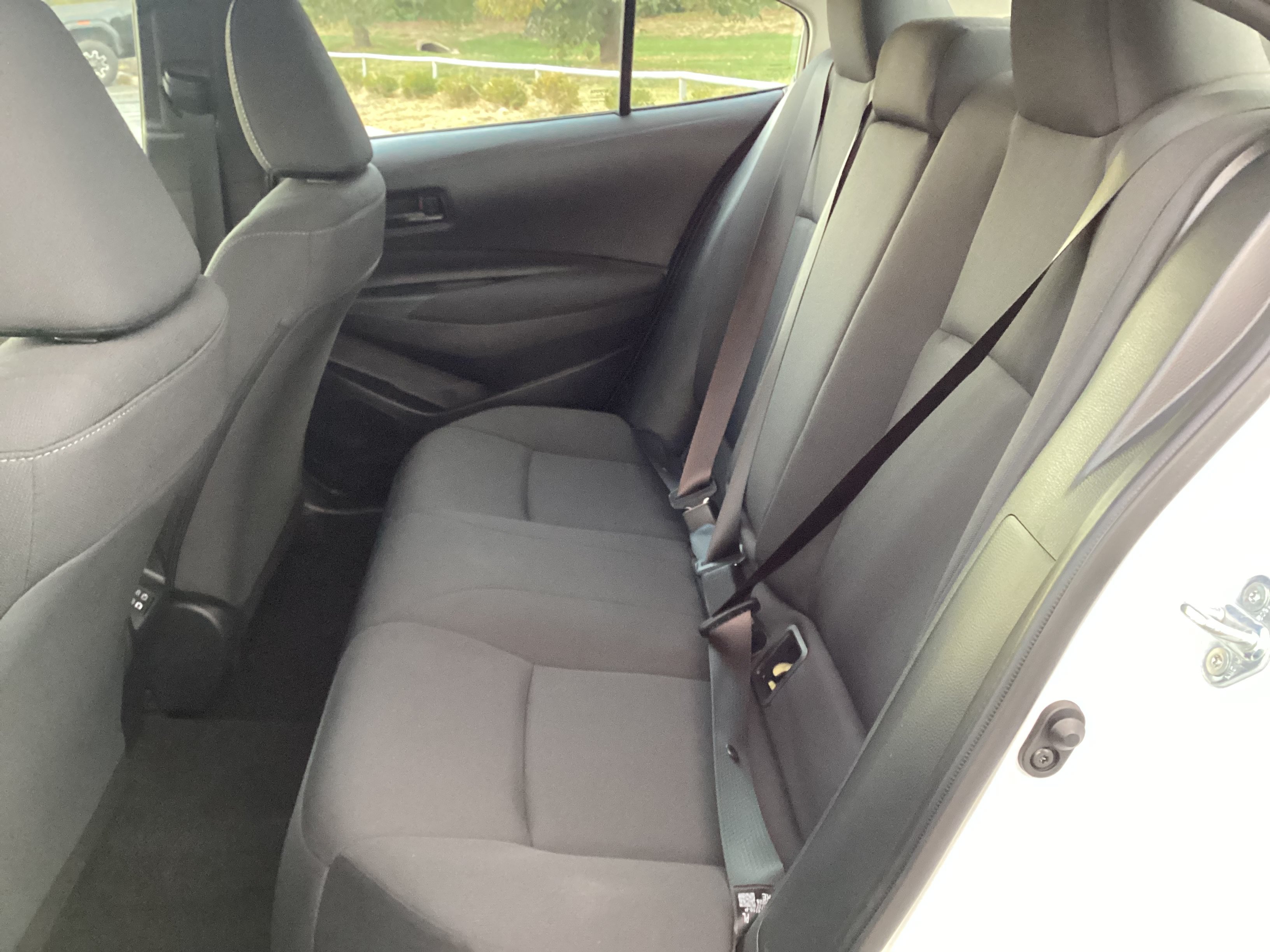Certified 2025 Toyota Corolla LE FWD image 8