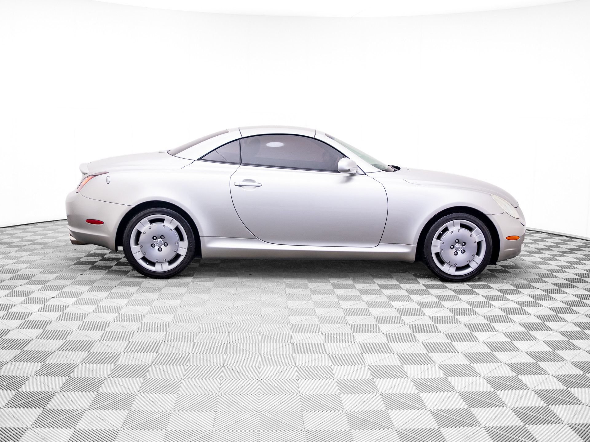 Used 2002 Lexus SC 430 Convertible RWD image 6