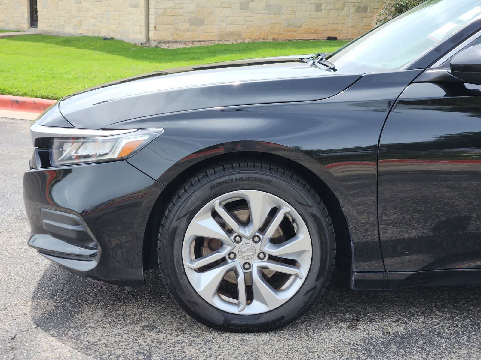 Used 2018 Honda Accord LX image 8