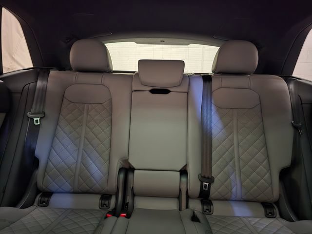 New 2026 Audi SQ8 Premium Plus AWD/4WD image 26