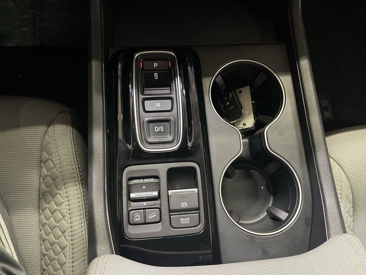 Used 2023 Honda Pilot LX image 19