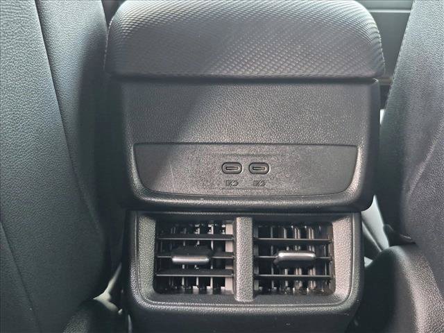Used 2025 Chevrolet Equinox LT w/ Convenience Package II FWD image 17