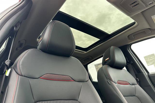 New 2026 Nissan Kicks SR w/ SR Premium Package image 18