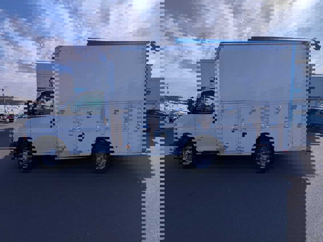 New 2024 Chevrolet Express 3500 1WT w/ Power Convenience Package image 2