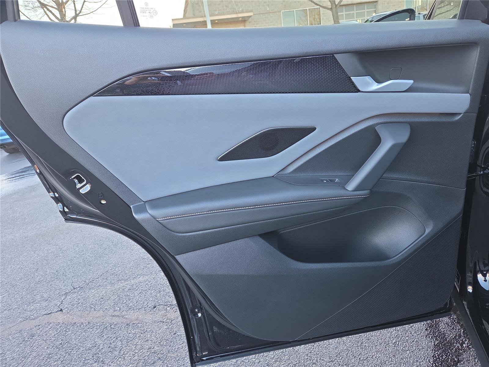 New 2026 Volkswagen Tiguan SE image 24