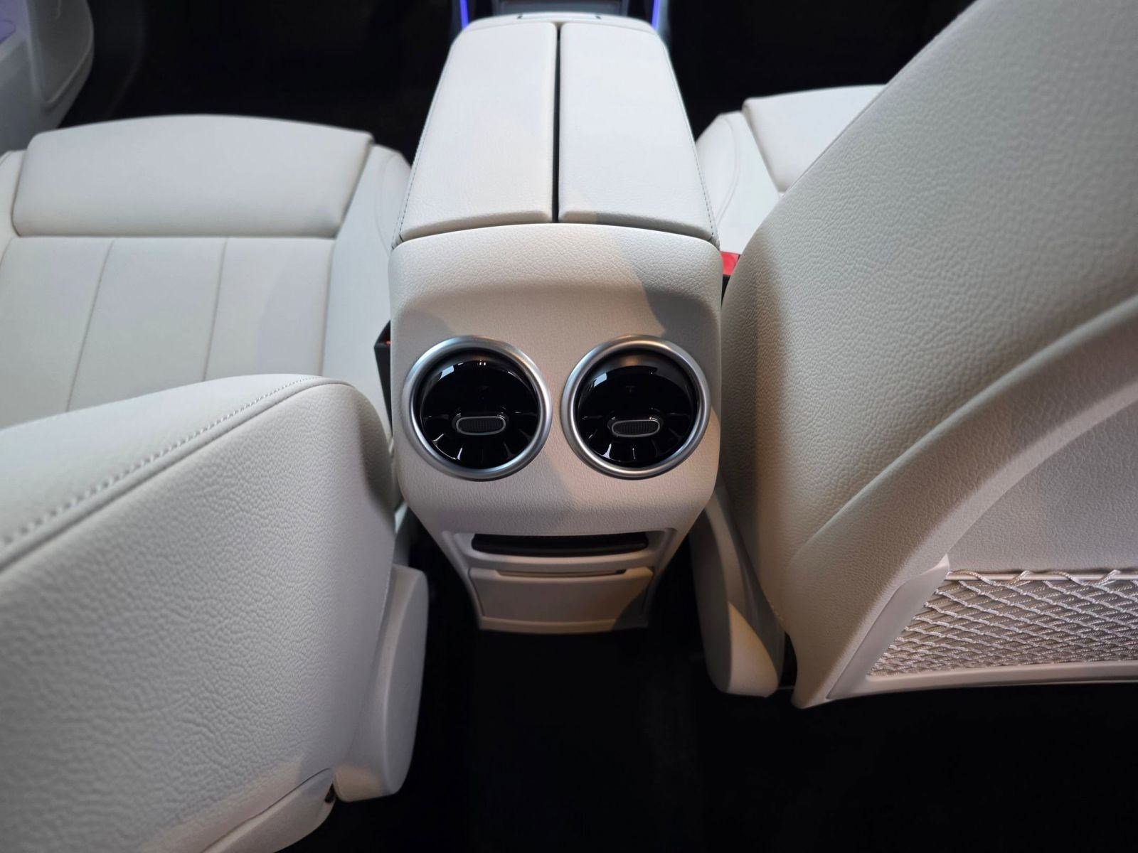 New 2026 Mercedes-Benz GLB 250 4MATIC image 23