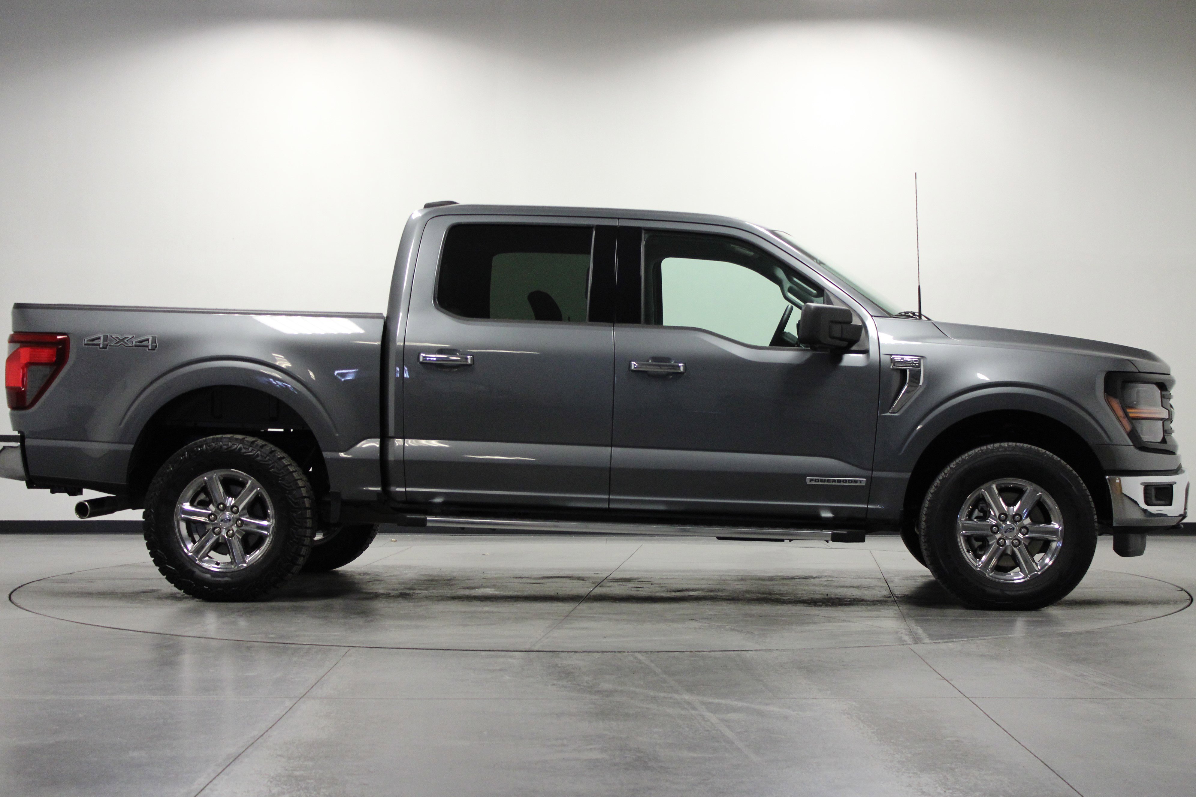 Used 2024 Ford F150 XLT w/ Mobile Office Package image 3