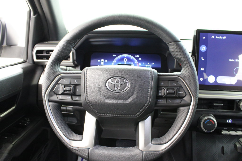 Used 2025 Toyota Tacoma TRD Off-Road AWD/4WD image 21