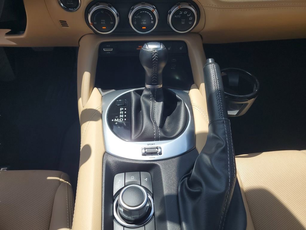 Used 2024 MAZDA MX-5 Miata RF Grand Touring w/ Weather Package RWD image 14