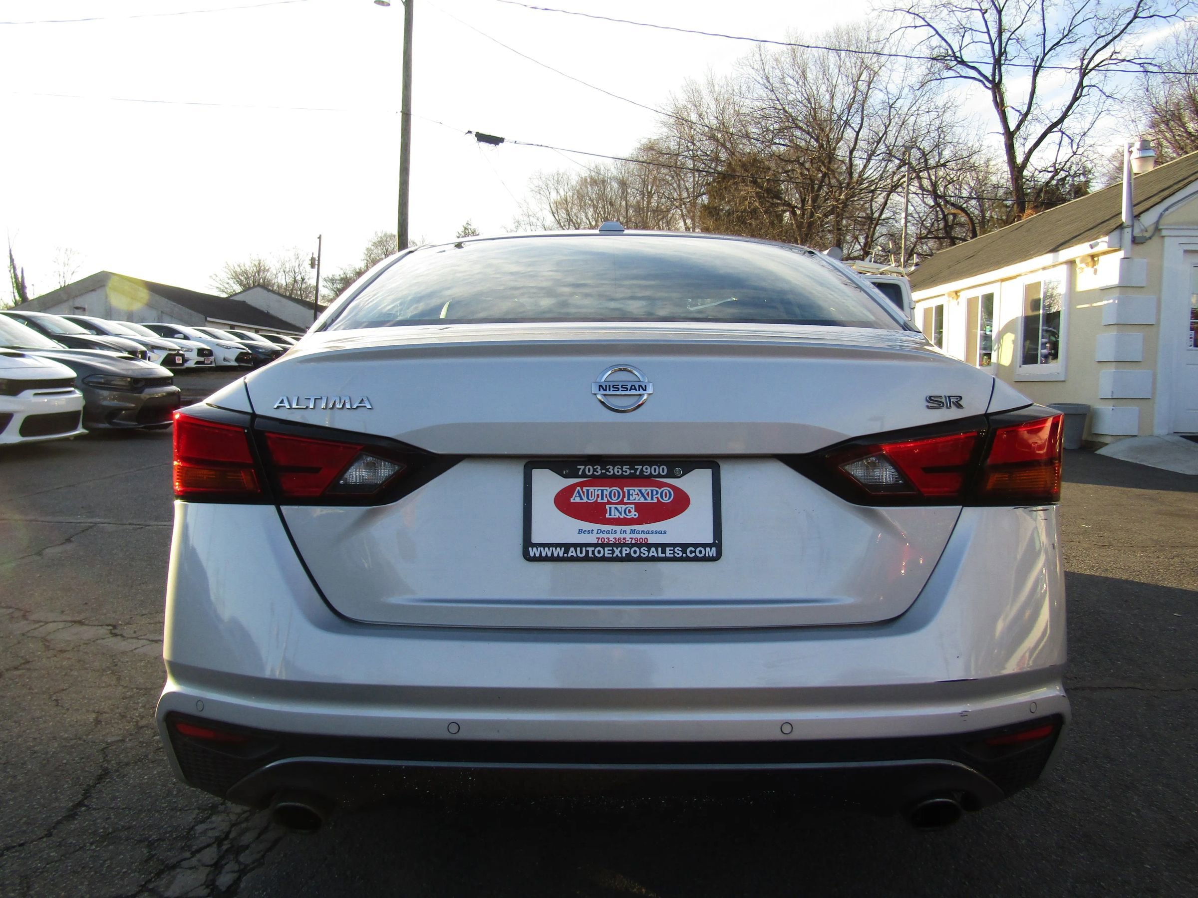 Used 2021 Nissan Altima 2.5 SR FWD image 6