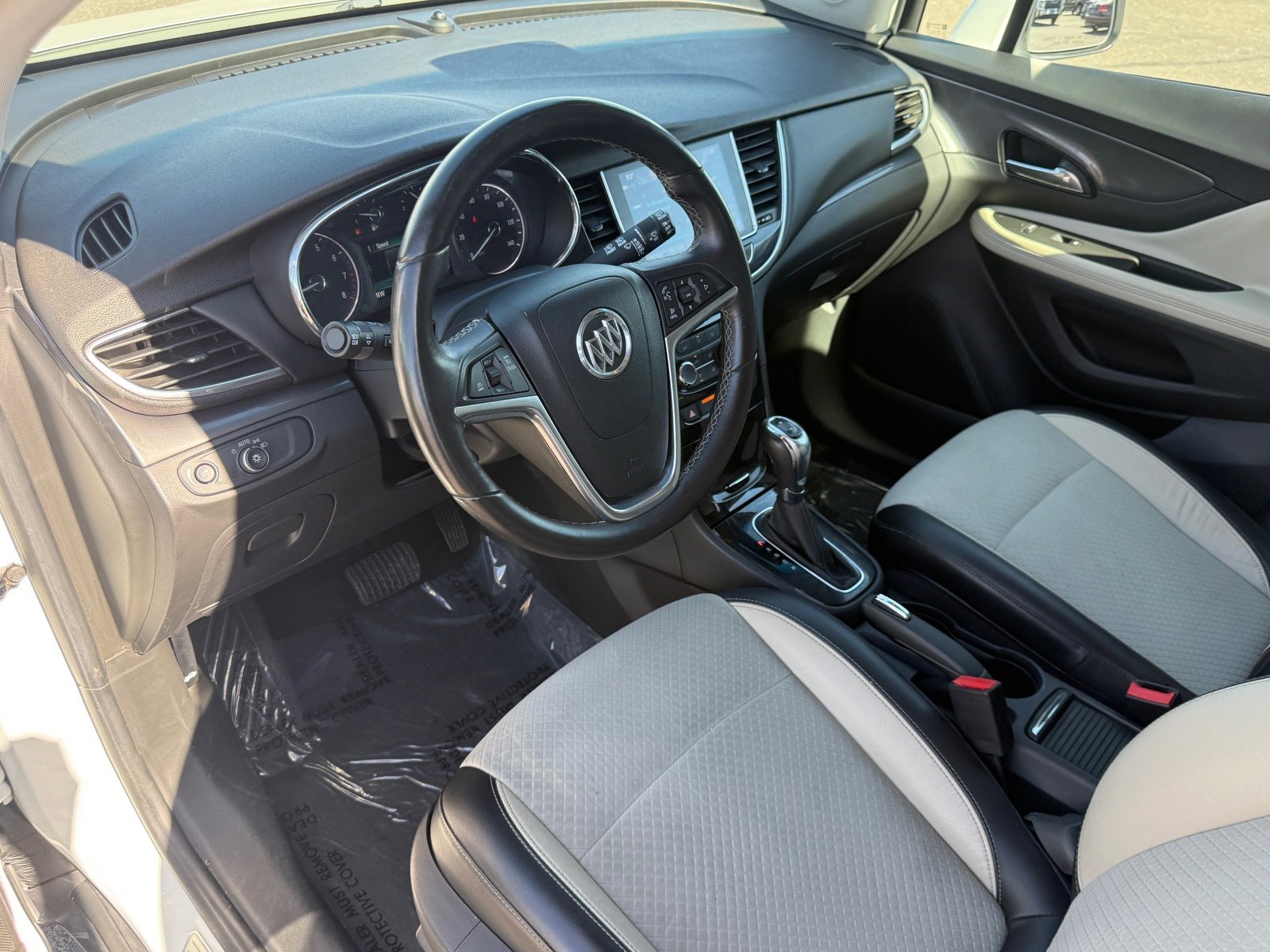 Used 2017 Buick Encore Preferred image 9