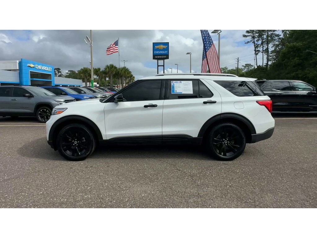 Used 2020 Ford Explorer Platinum w/ Premium Technology Package AWD/4WD image 5
