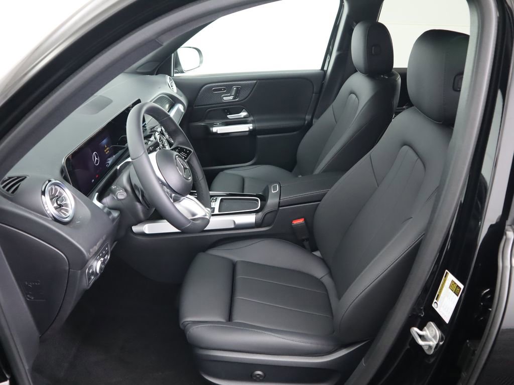 Certified 2025 Mercedes-Benz GLB 250 image 20