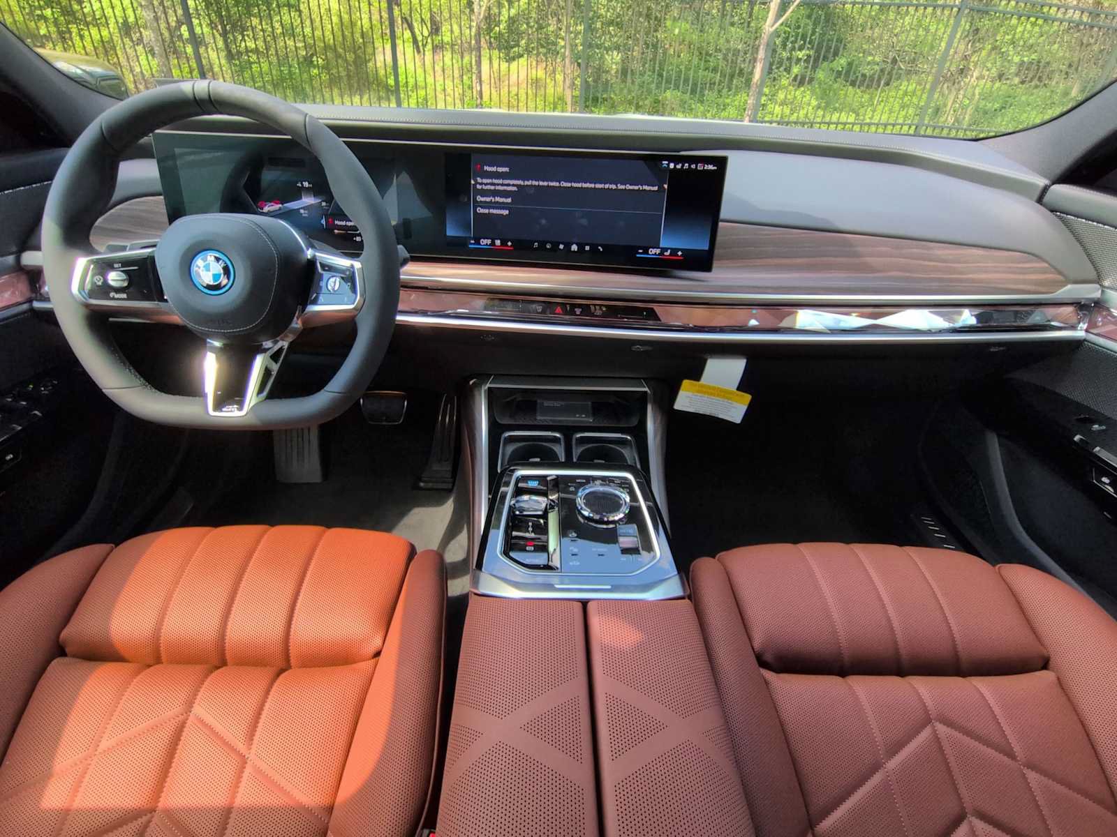 New 2026 BMW i7 xDrive60 w/ Executive Package AWD/4WD image 16