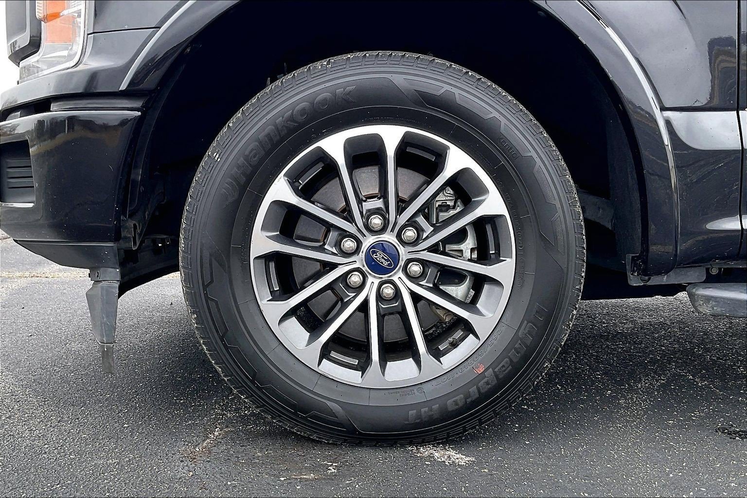 Used 2020 Ford F150 XLT w/ Equipment Group 302A Luxury image 9