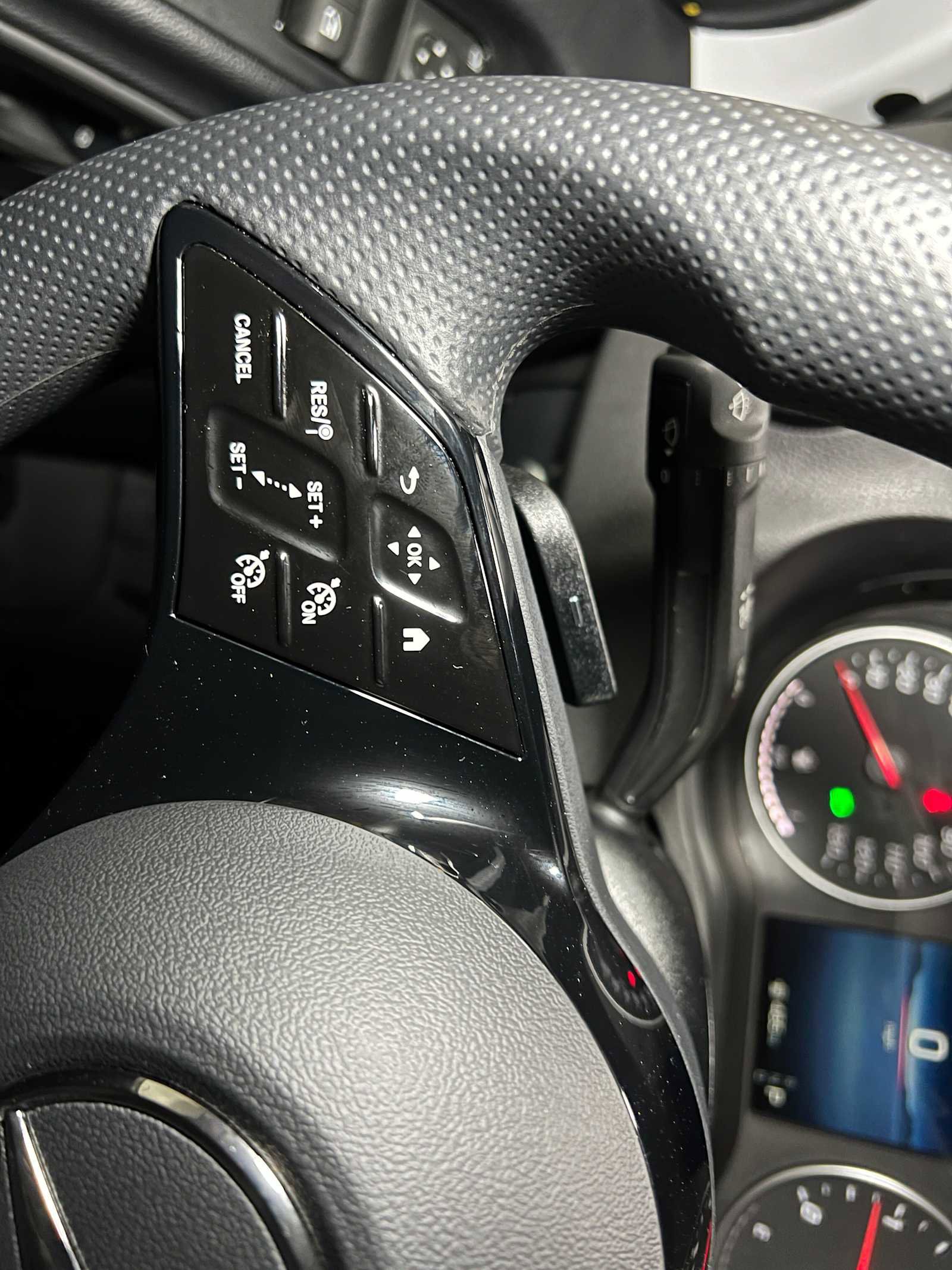 Used 2025 Mercedes-Benz Sprinter 2500 image 25