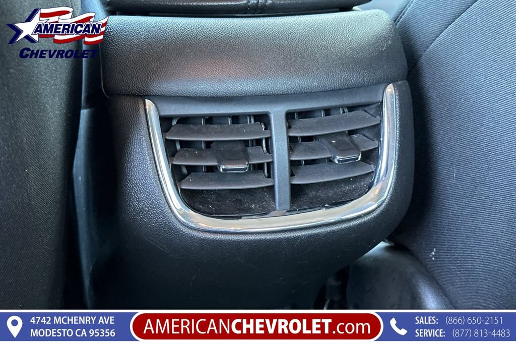 Used 2023 Chevrolet Malibu LT FWD image 16