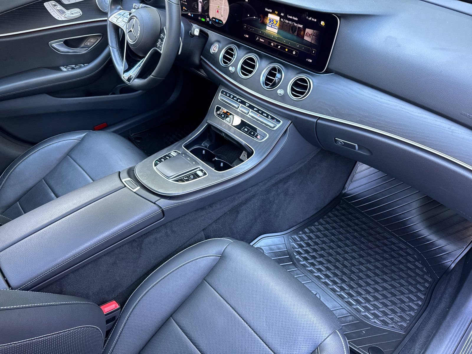 Used 2022 Mercedes-Benz E 450 4MATIC All-Terrain Wagon image 15