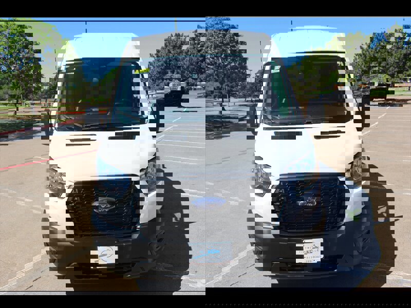 Used 2023 Ford Transit 250 Medium Roof image 8