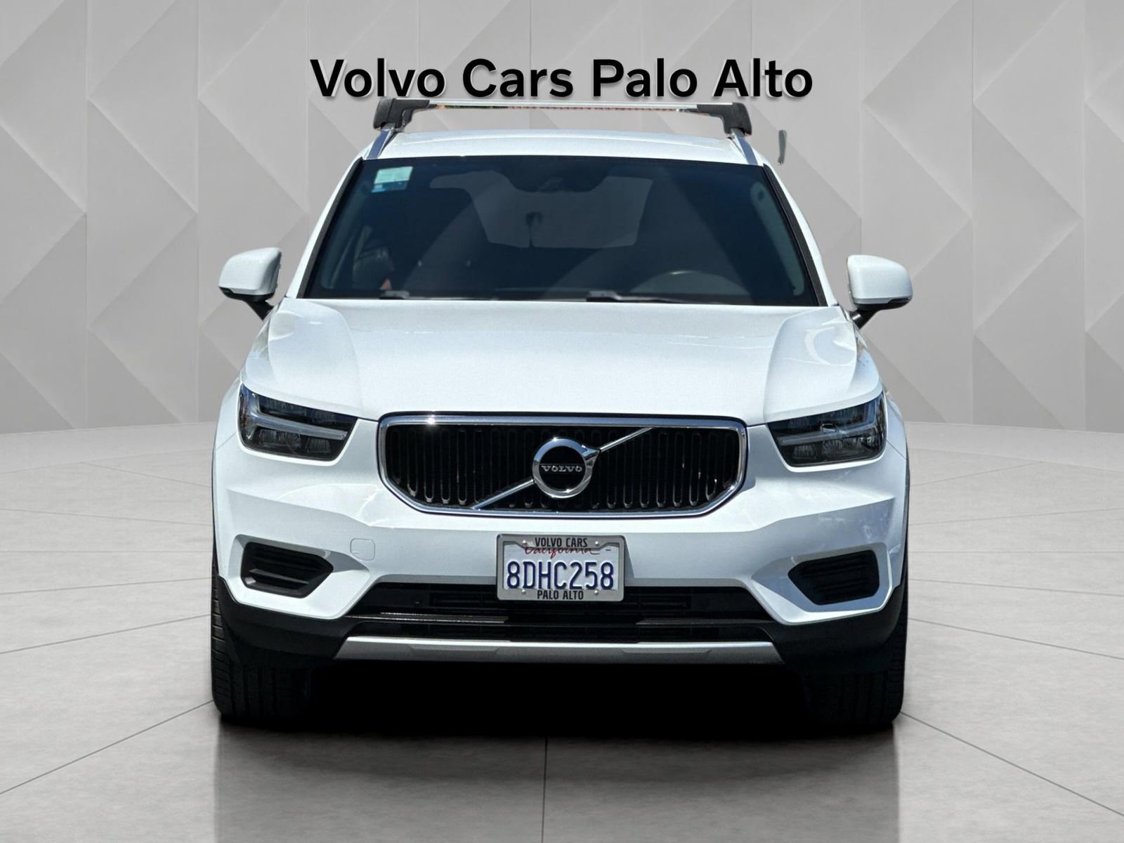 Used 2019 Volvo XC40 T5 Momentum AWD/4WD image 13
