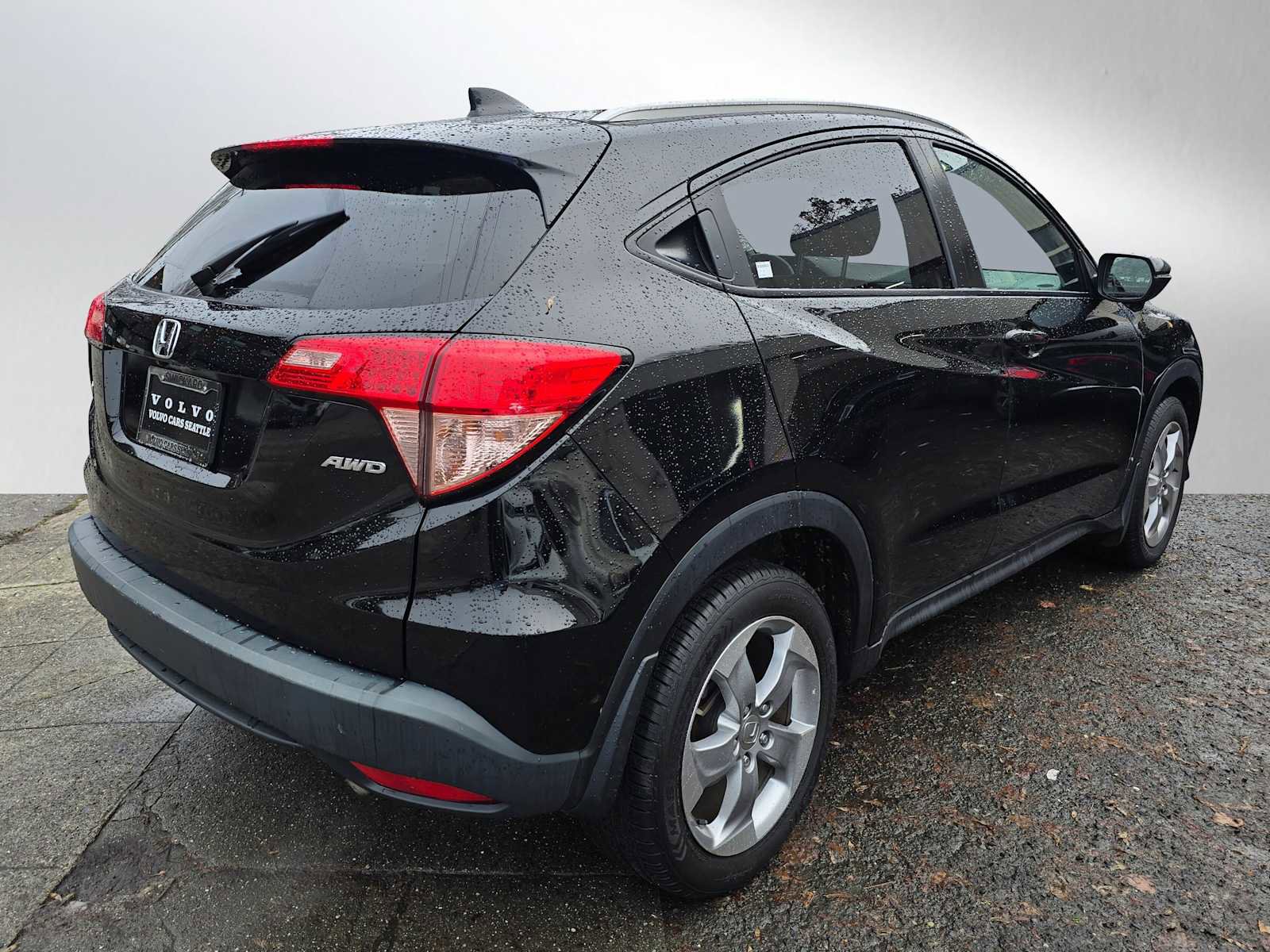 Used 2017 Honda HR-V EX-L image 3