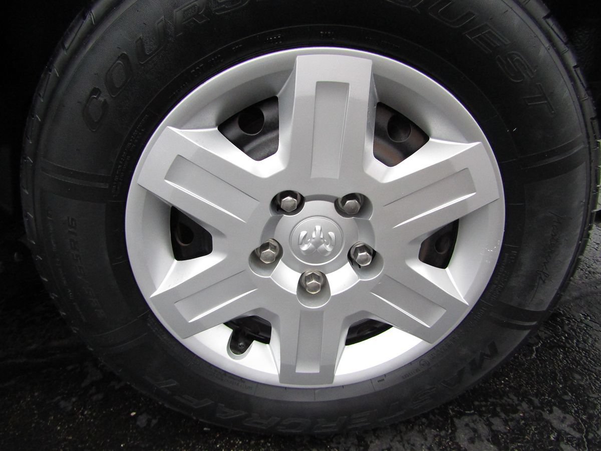 Used 2013 RAM C/V Tradesman FWD image 25