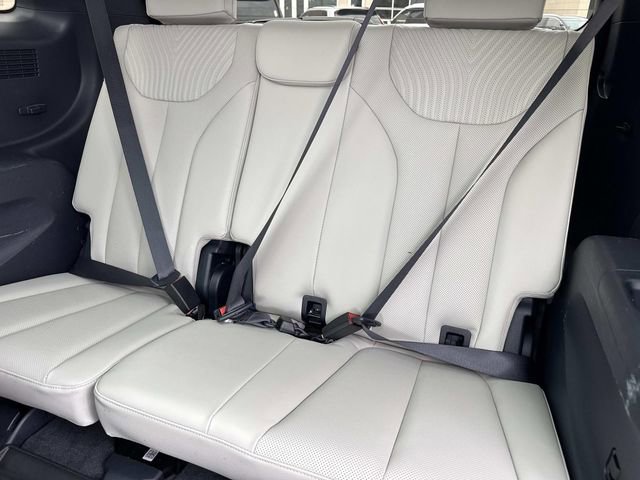Used 2024 Hyundai Palisade Calligraphy FWD image 16
