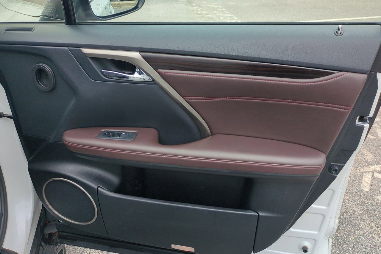 Used 2018 Lexus RX 350L FWD image 39