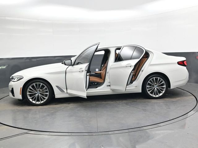 Used 2023 BMW 530i w/ Convenience Package image 39