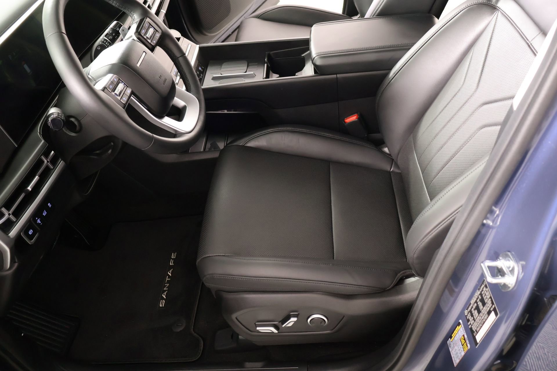 Used 2026 Hyundai Santa Fe SEL FWD image 10