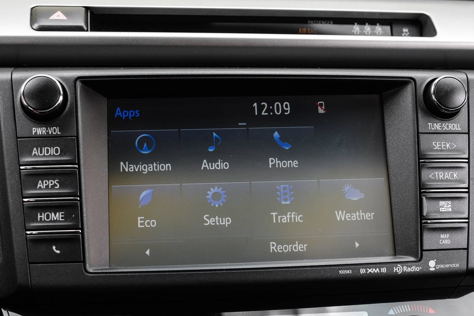 Used 2017 Toyota RAV4 Limited FWD image 31