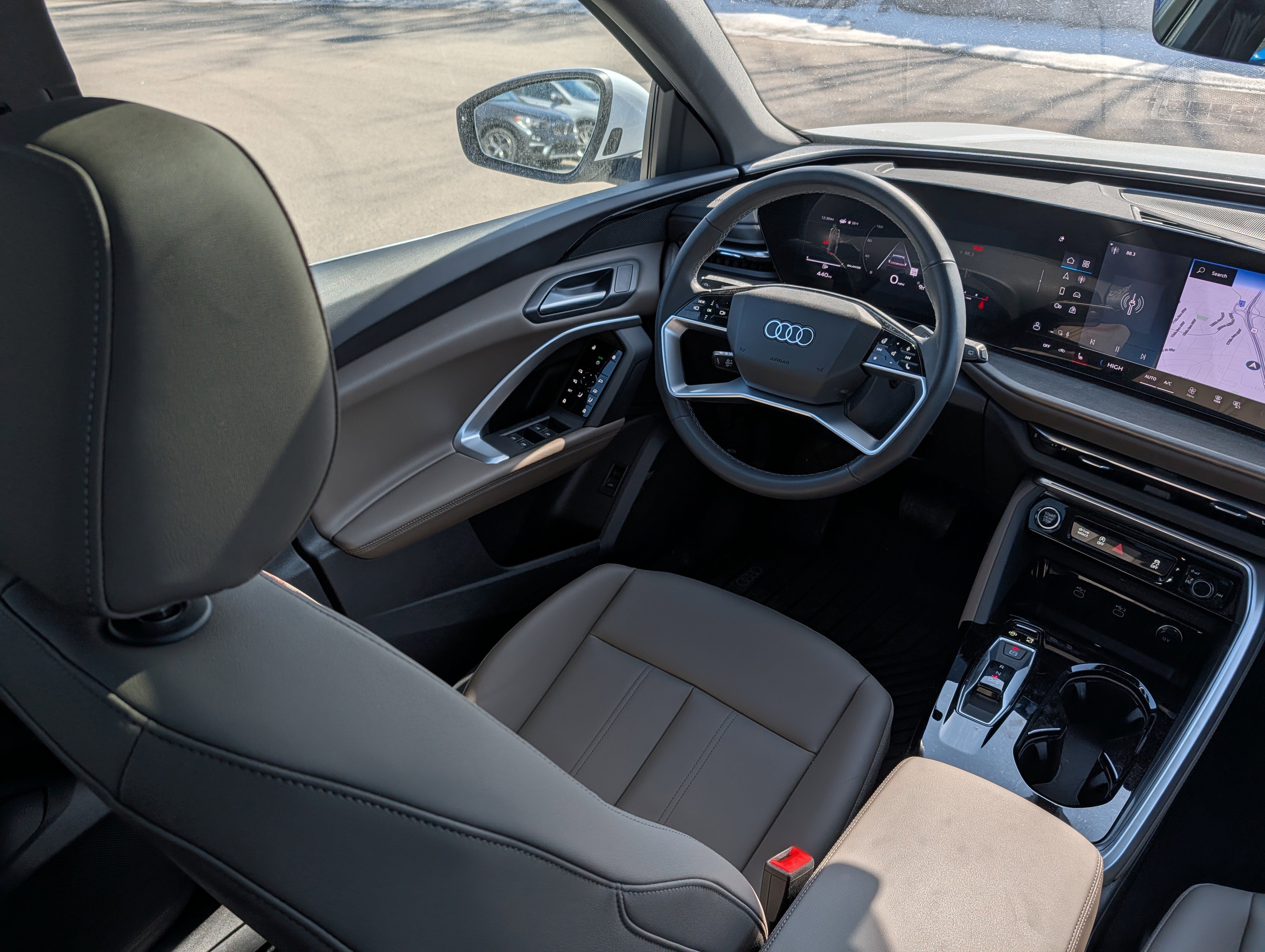 Certified 2025 Audi Q5 Premium w/ Convenience Package image 9