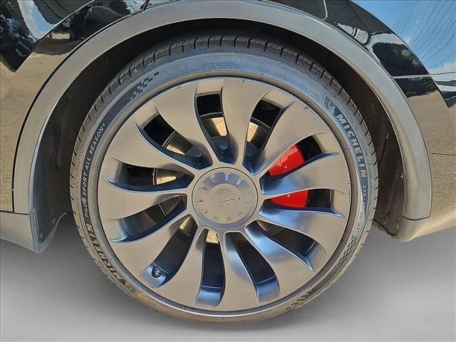 Used 2023 Tesla Model Y Performance AWD/4WD image 24
