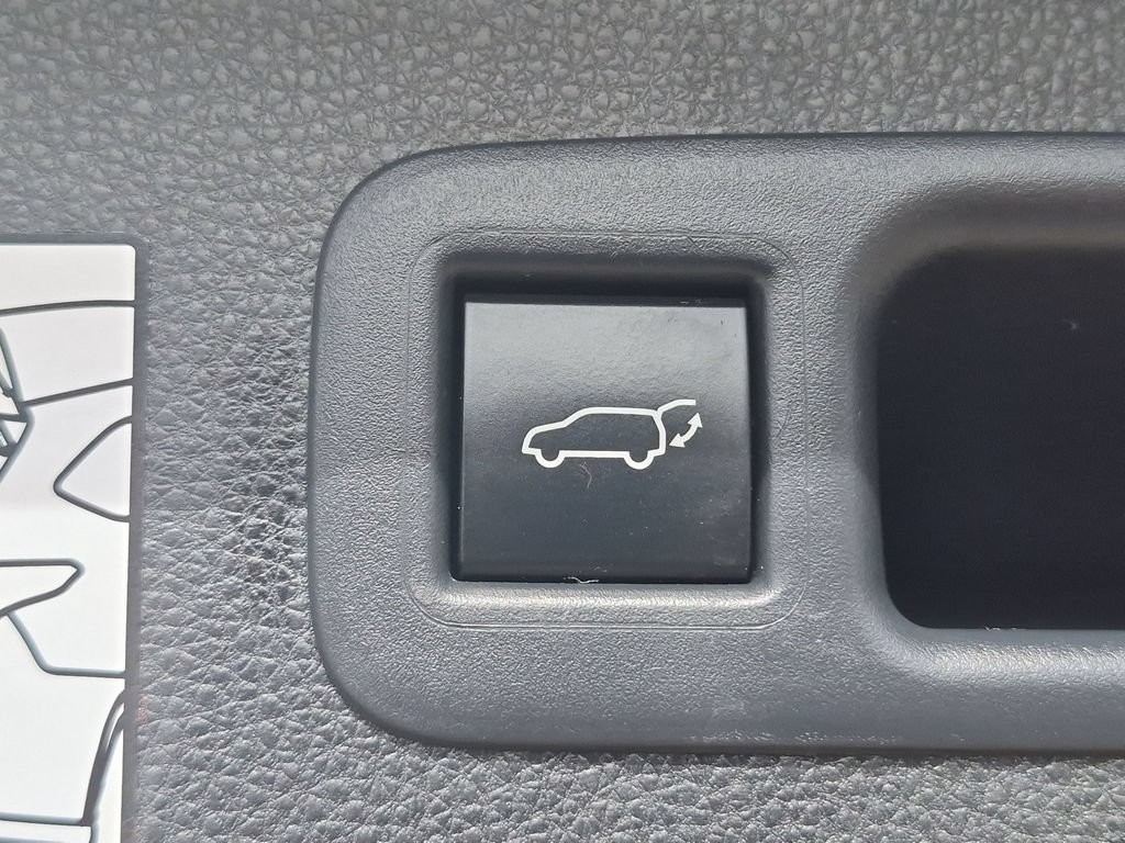 Used 2021 Toyota Highlander Platinum AWD/4WD image 40