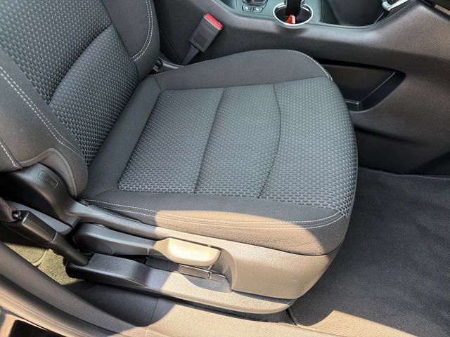 Used 2023 GMC Terrain SLE w/ Driver Convenience Package FWD image 26