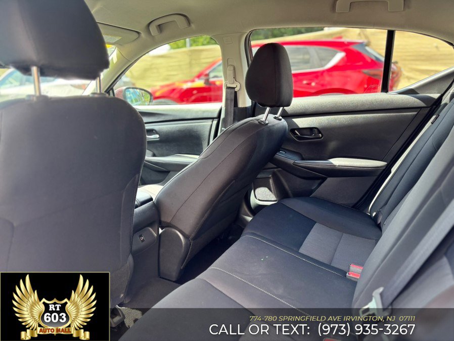 Used 2024 Nissan Sentra SV FWD image 8
