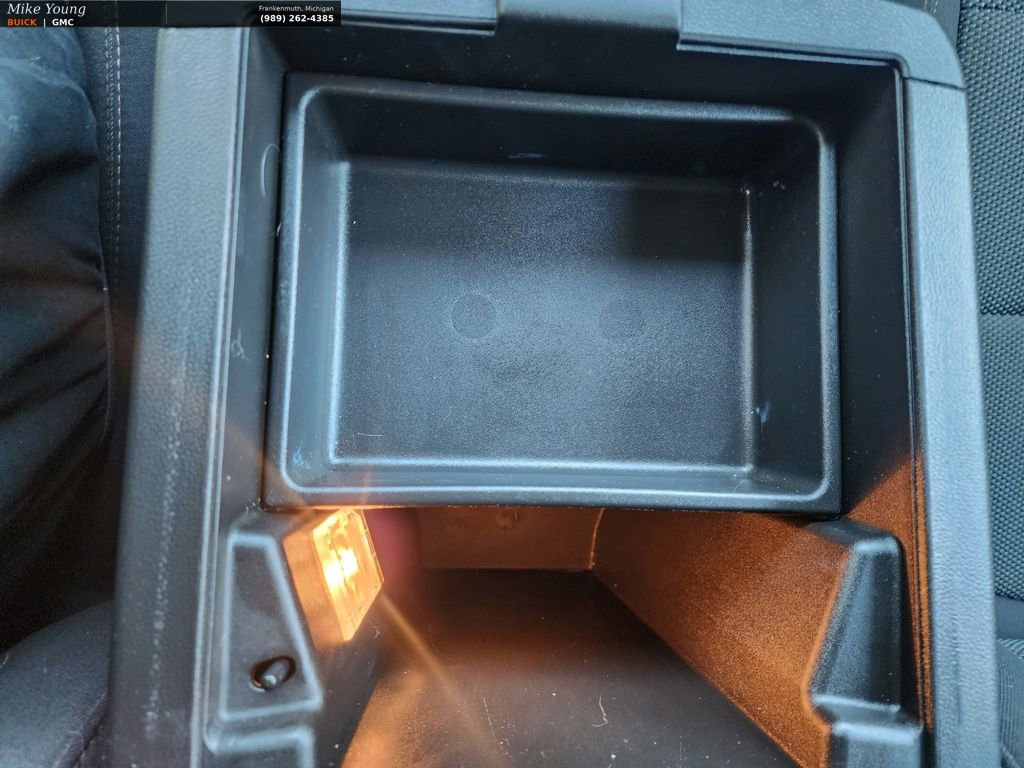 Used 2018 Chevrolet Traverse LT image 52