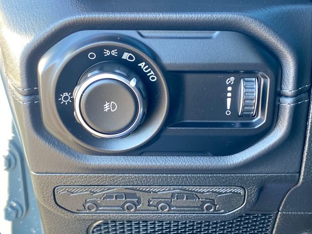 Used 2025 Jeep Wrangler Unlimited Rubicon 392 image 37