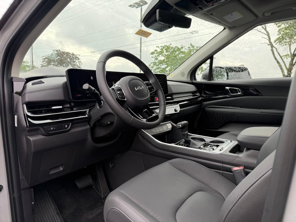 New 2026 Kia Carnival SX Prestige FWD image 9