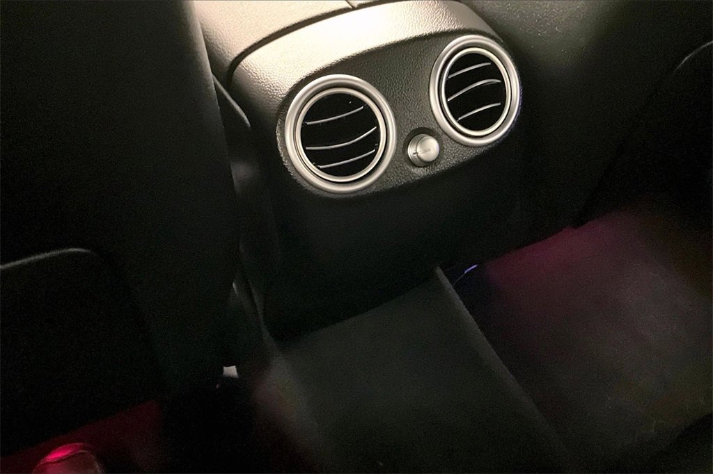 Used 2021 Mercedes-Benz GLC 300 4MATIC image 25