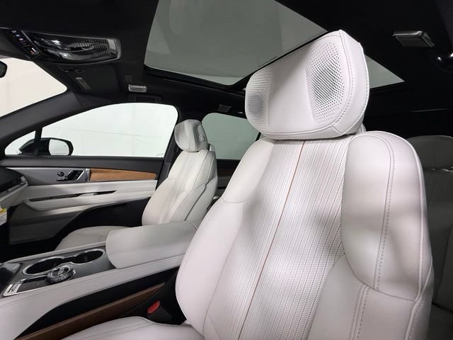 New 2027 Cadillac Vistiq Sport AWD/4WD image 18