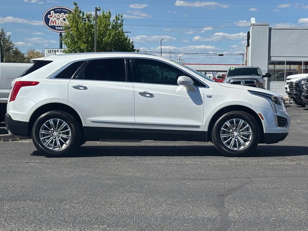 Used 2017 Cadillac XT5 Luxury w/ Driver Awareness Package FWD image 55