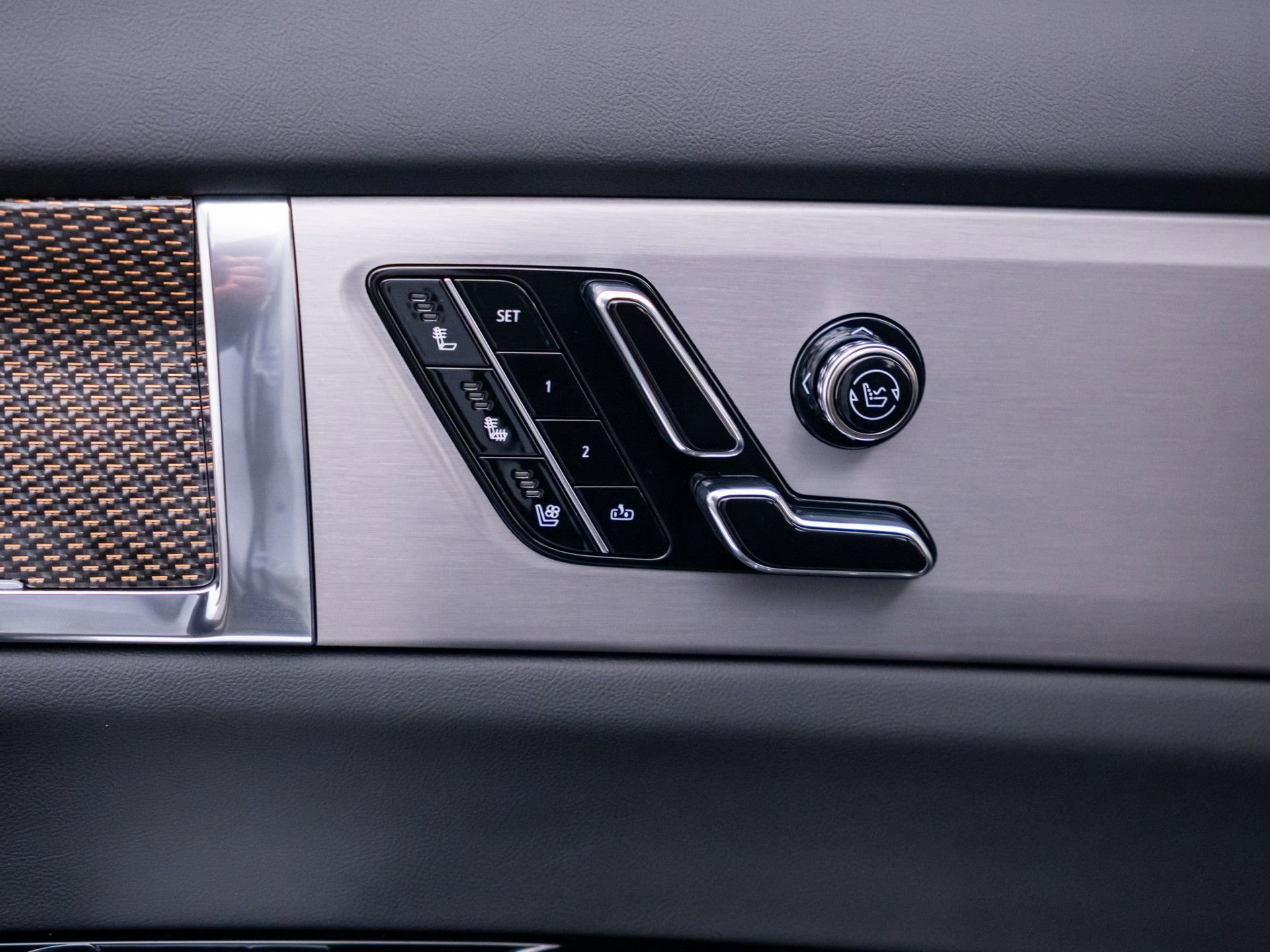 New 2026 Cadillac Vistiq Sport w/ LPO, Floor Liner Package AWD/4WD image 16