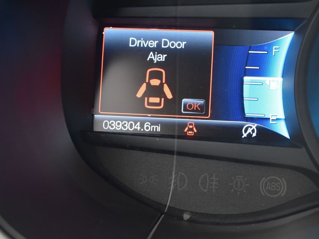 Used 2024 Ford Edge Titanium image 10