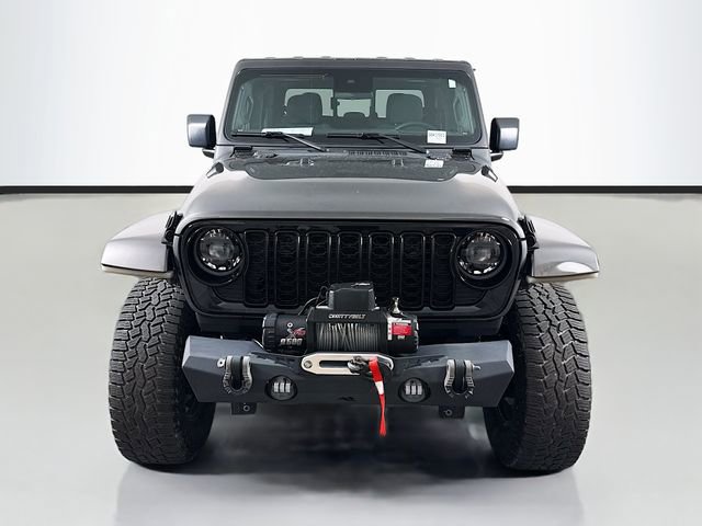 Used 2024 Jeep Gladiator Sport image 2