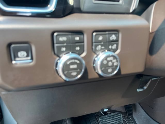Used 2026 GMC Sierra 2500 Denali AWD/4WD image 15