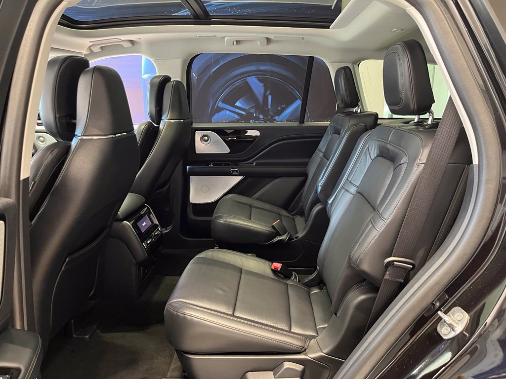 Used 2026 Lincoln Aviator Reserve AWD/4WD image 21