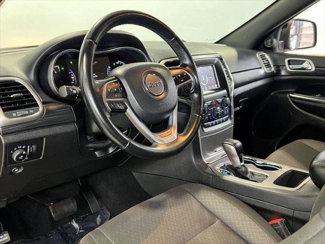 Certified 2020 Jeep Grand Cherokee Laredo image 27